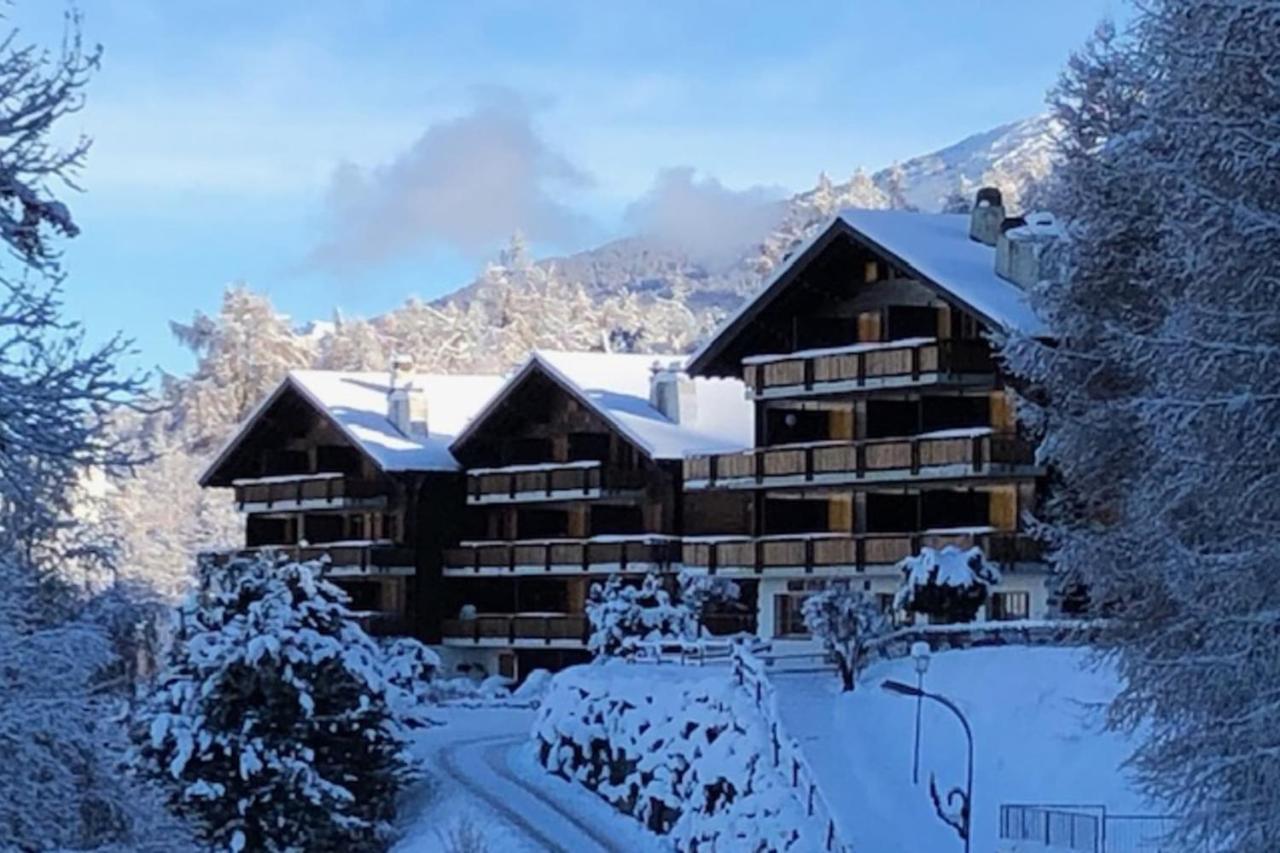 Les Mayens De L'Ours - At The Foot Of Piste De L'Ours' Slope! Agettes Luaran gambar